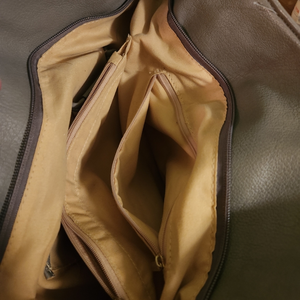 Handbag - Picture 5 of 8